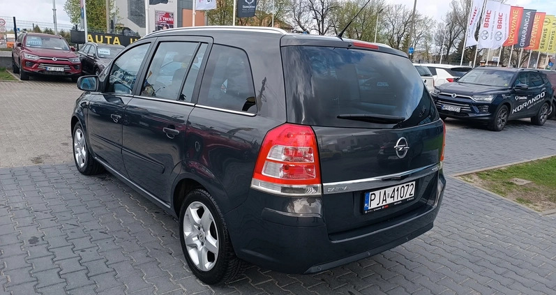 Opel Zafira cena 33900 przebieg: 129100, rok produkcji 2013 z Grybów małe 92